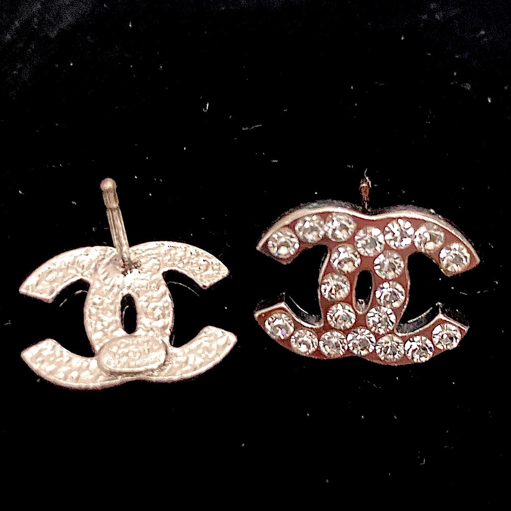 AUTHENTIC CHANEL EARRINGS